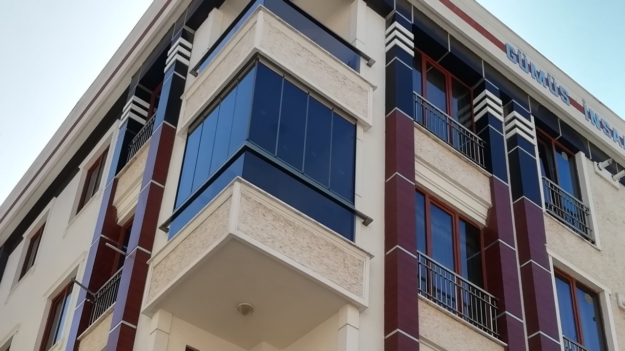Katlanır Cam Balkon Sistemi