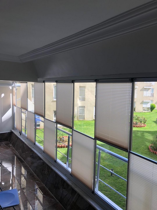 Cam Balkon Perdesi Plise Perde